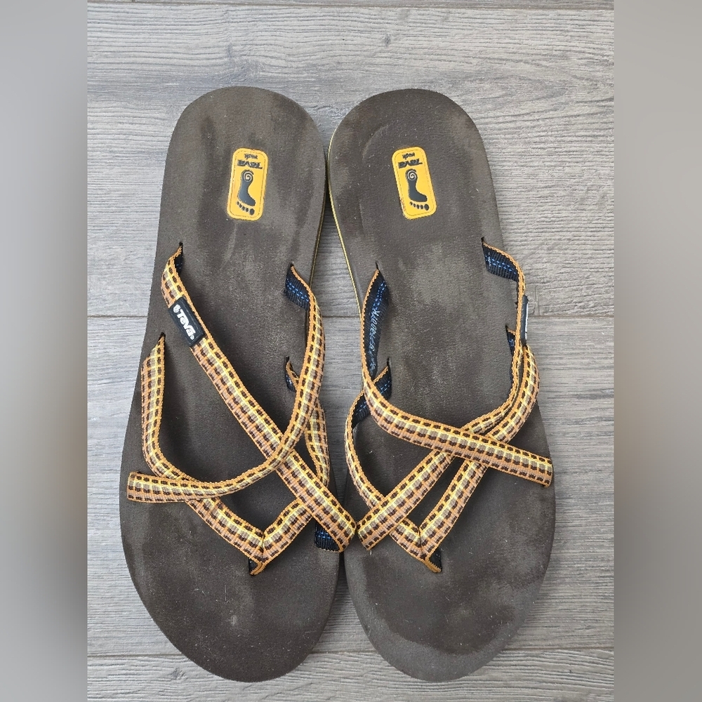 Teva Womens Flip Flops Size 9 Neutral Colorway Yellow Tan BrownFall Casual Comfy - Picture 2 of 5
